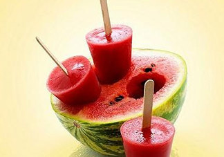 西瓜和冰淇淋能一起吃嗎？吃完冰淇淋可以吃西瓜嗎？