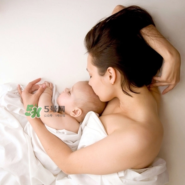 如何區(qū)分惡露和月經(jīng)？惡露和月經(jīng)味道一樣嗎？