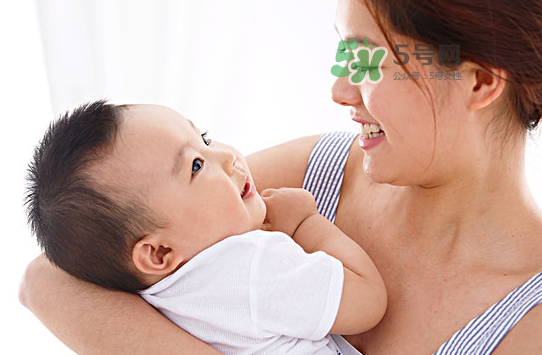 剖腹產(chǎn)后催乳按摩方法 剖腹產(chǎn)怎么催乳好？