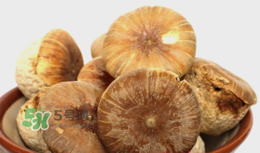 風(fēng)流果泡酒要不要敲碎？壯陽(yáng)果泡水要不要敲碎？