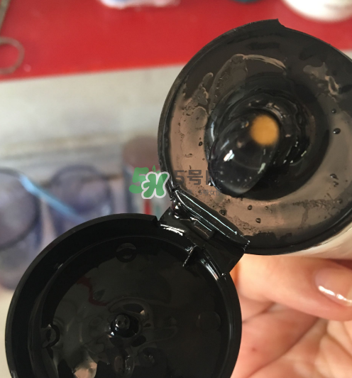 貝蜜清凈痘控油潔面啫喱怎么樣？貝蜜清祛痘控油潔面啫喱好用嗎？