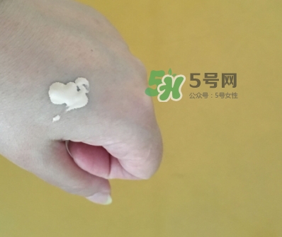 自然堂雪潤(rùn)皙白防曬精華霜怎么樣_多少錢_怎么用