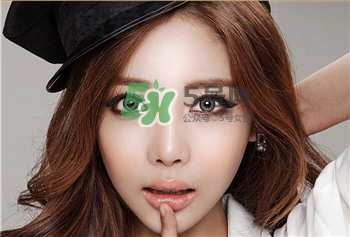 唇色深怎么打底?唇色深涂口紅方法 唇色深怎么打底?唇色深涂口紅方法