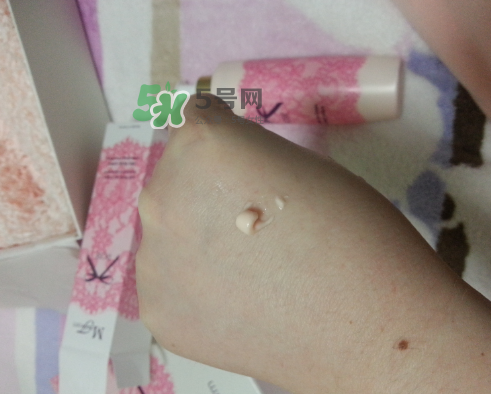 曼妮芬玫瑰身體乳怎么樣？曼妮芬玫瑰絲柔身體乳好用嗎？