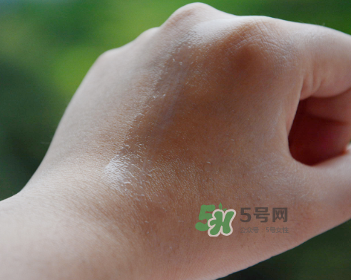 曼妮芬玫瑰身體乳怎么樣？曼妮芬玫瑰絲柔身體乳好用嗎？