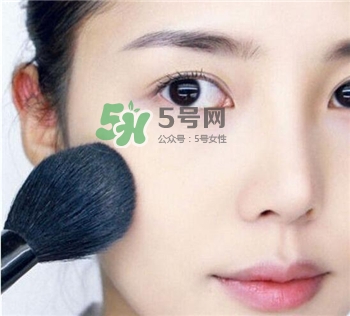 夏季皮膚出油原因 夏季皮膚出油怎么辦? 夏季皮膚出油原因 夏季皮膚出油怎么辦?