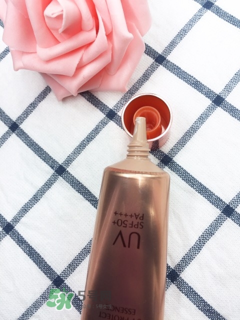 嘉娜寶dew防曬霜怎么樣？嘉娜寶dew beaute防曬好用嗎