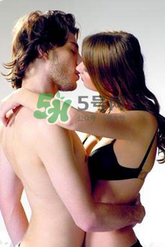 白酒加可樂是春藥？白酒加可樂喝了會怎樣？