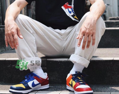 nike dunk low jp what the主題套裝在哪買_怎么買？