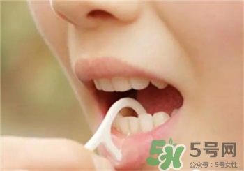 牙線(xiàn)怎么用?牙線(xiàn)的使用方法