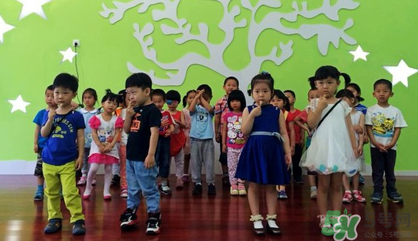 寶寶不去幼兒園怎么辦？寶寶不去幼兒園哭鬧怎么勸導(dǎo)？