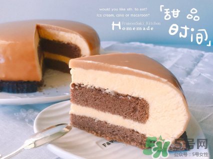 巧克力南瓜慕斯 巧克力南瓜慕斯配焦糖淋面做法 巧克力南瓜慕斯 巧克力南瓜慕斯配焦糖淋面做法