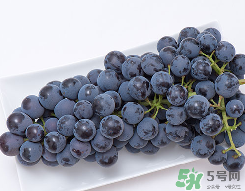 夏黑葡萄是轉(zhuǎn)基因嗎？夏黑無籽葡萄是不是轉(zhuǎn)基因的？