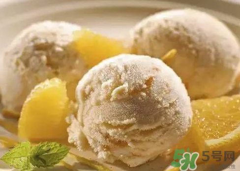 冰淇淋為什么要加蛋黃？冰淇淋為什么不用蛋清？