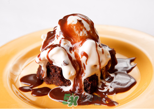 冰淇淋融化了還能吃嗎？冰淇淋為什么會(huì)融化？