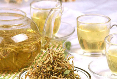 金銀花露一天能喝幾瓶？金銀花露一次喝多少？