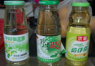 金銀花露一天能喝幾瓶？金銀花露一次喝多少？