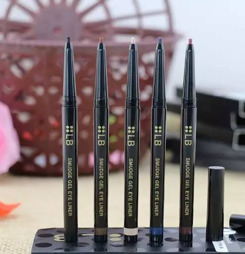 眼線筆眼線液眼線膏哪個(gè)好用 眼線筆眼線液眼線膏區(qū)別 眼線筆眼線液眼線膏哪個(gè)好用 眼線筆眼線液眼線膏區(qū)別