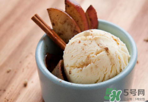 冰淇淋為什么要加蛋黃？冰淇淋為什么不用蛋清？