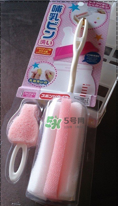 奶瓶刷尼龍的好還是海綿的好？洗奶瓶的正確方法