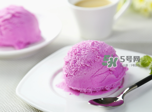 紅心火龍果能和牛奶一起吃嗎？紅色火龍果和牛奶一起會中毒嗎？