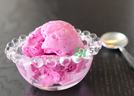 紅心火龍果能和牛奶一起吃嗎？紅色火龍果和牛奶一起會中毒嗎？