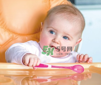 寶寶沒(méi)長(zhǎng)牙能吃面條嗎？寶寶沒(méi)長(zhǎng)牙能不能喂面條？