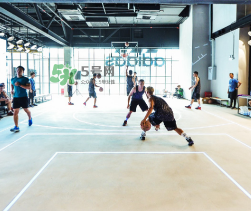 adidas運(yùn)動(dòng)體驗(yàn)迷你品牌中心在哪？阿迪達(dá)斯運(yùn)動(dòng)體驗(yàn)中心地址