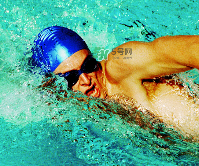 游泳為什么要戴泳帽？游泳戴泳帽的主要原因