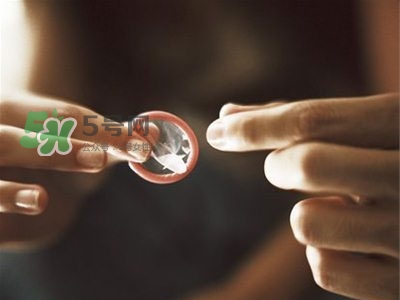 安全套放車?yán)镞€能用嗎？套套藏哪里比較安全？