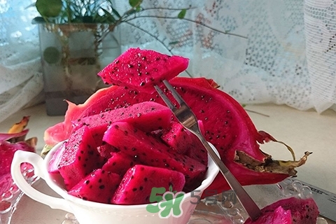 紅心火龍果寶寶能吃嗎？一歲以下寶寶能吃紅心火龍果嗎？