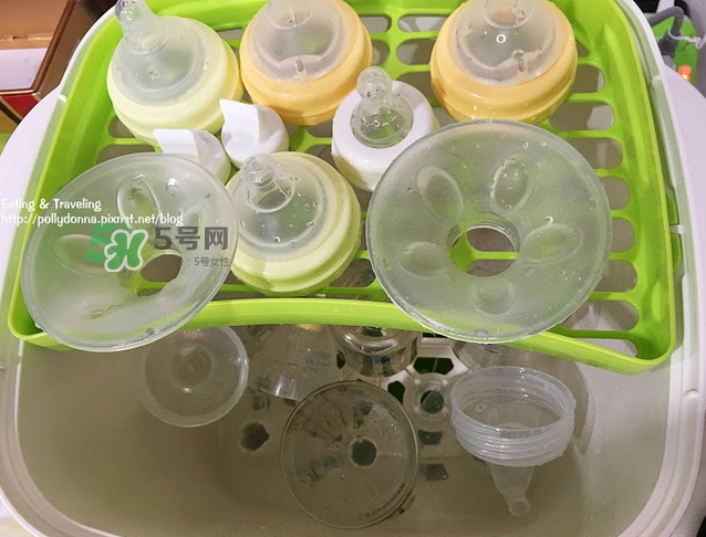 奶瓶刷尼龍的好還是海綿的好？洗奶瓶的正確方法