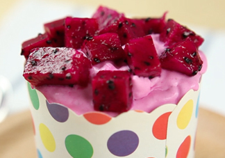 紅心火龍果能和酸奶一起吃嗎？紅心火龍果和酸奶榨汁好嗎？