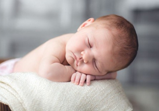 奶瓶刷尼龍的好還是海綿的好？洗奶瓶的正確方法