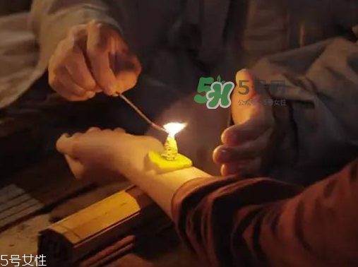 ?三伏天為什么要艾灸？?三伏天為什么要做灸？