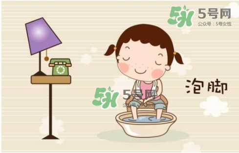 三伏天用什么泡腳最好？三伏天用什么泡腳去濕氣？