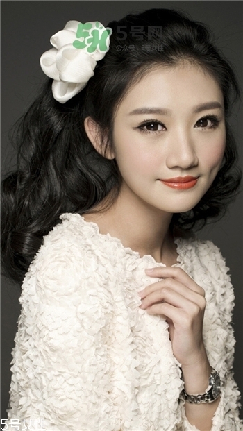 激光點(diǎn)痣后為什么會復(fù)發(fā)?激光點(diǎn)痣復(fù)發(fā)原因 激光點(diǎn)痣后為什么會復(fù)發(fā)?激光點(diǎn)痣復(fù)發(fā)原因