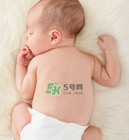 寶寶暑熱癥的癥狀 寶寶暑熱怎么辦？