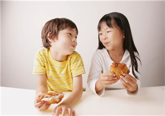 兒童多大可以吃鹽？兒童吃鹽的注意事項(xiàng)