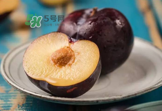 黑布林和火龍果能一起吃嗎？黑布林可以和火龍果一起吃嗎？