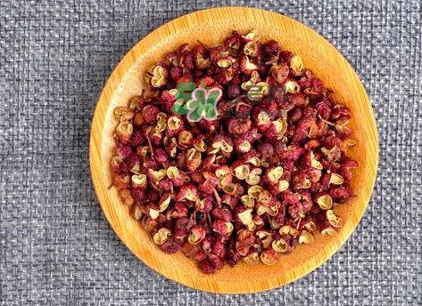 花椒水泡腳一次用多少花椒？花椒水泡腳多長時間最佳