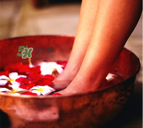 ?三伏天泡腳后可以洗澡嗎？?三伏天泡腳后能洗澡嗎？