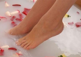 花椒水泡腳有什么功效？花椒水泡腳去濕氣嗎