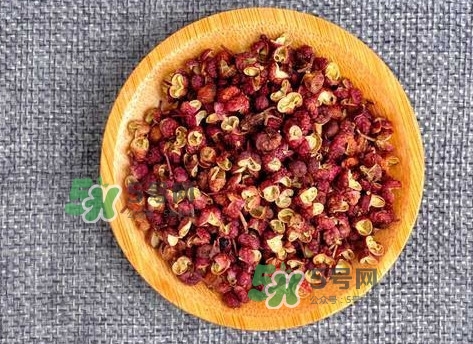 花椒水泡腳有什么功效？花椒水泡腳去濕氣嗎