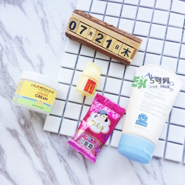 寶寶長(zhǎng)濕疹抹什么藥膏最好 寶寶濕疹抹什么管用 寶寶長(zhǎng)濕疹抹什么藥膏最好 寶寶濕疹抹什么管用