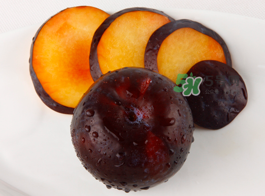 黑布林和酸奶能一起吃嗎？吃完黑布林能喝牛奶嗎？