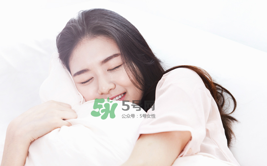 三伏天會(huì)影響月經(jīng)嗎？三伏天會(huì)不會(huì)不來(lái)月經(jīng)？