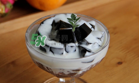 龜苓膏是發(fā)物嗎？龜苓膏怎么制作的