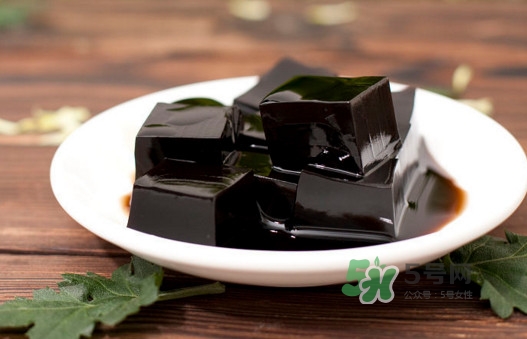 吃完龜苓膏不能吃什么？龜苓膏不能和什么一起吃