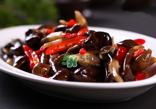 雞樅菌有毒嗎？雞樅菌不能和什么一起吃？